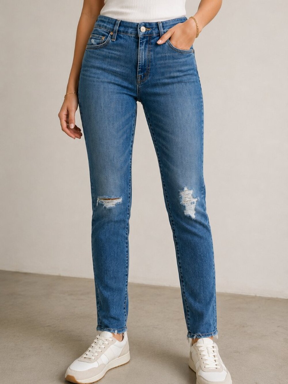 MOTHER The Looker Ankle Chew Jean Mums The Word Medium Wash Distressed Size 29